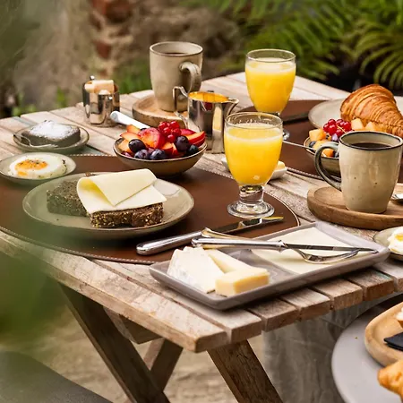 Bed and Breakfast La De Gerard 3*